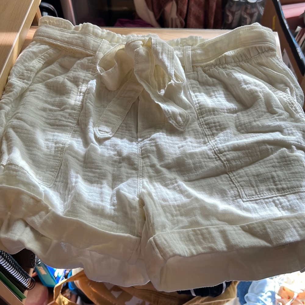 aerie paperbag shorts size M